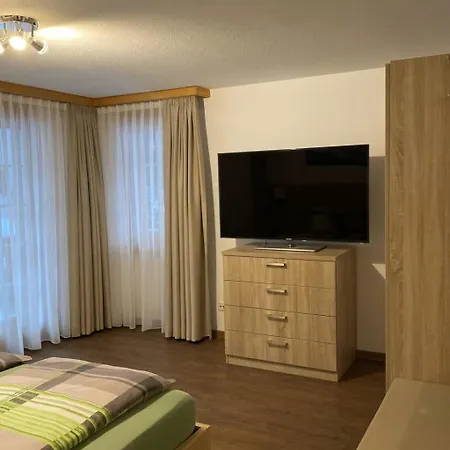 Arcadia Appartement-fewo 6-bettwohnung Allalin By Interhome