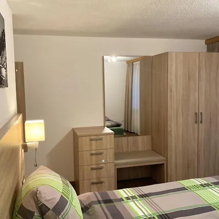 Arcadia Appartement-fewo 6-bettwohnung Allalin By Interhome